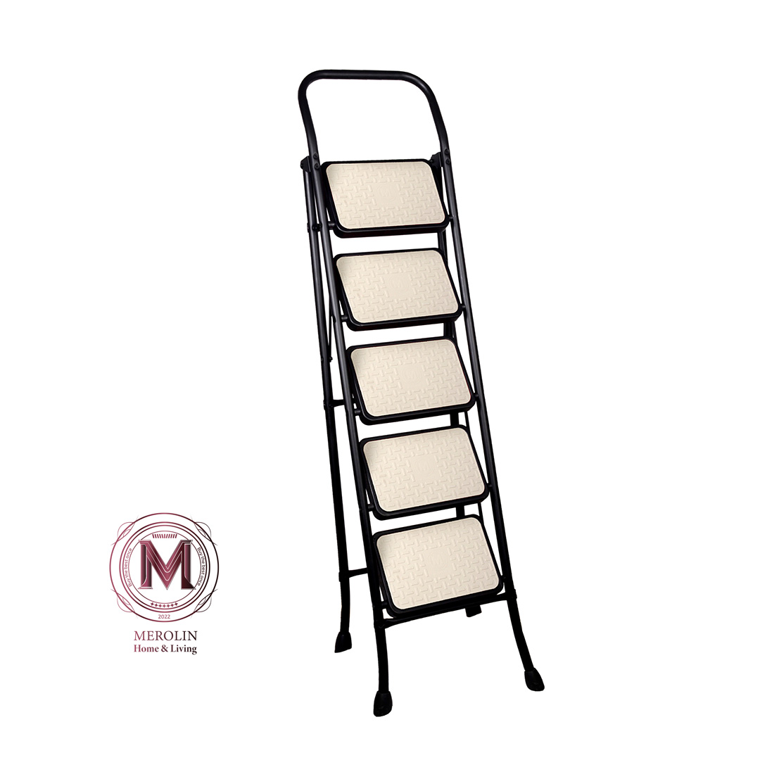 Titan 5 Step Ladder Image 7