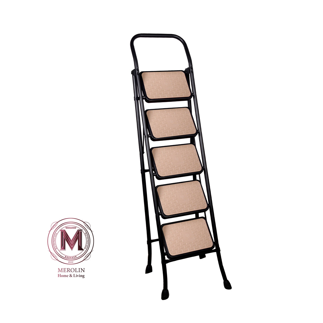 Titan 5 Step Ladder Image 8